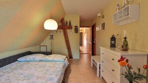 1 chambre, bureau, fer et planche à repasser, Wi-Fi gratuit