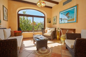 TV, DVD player - Villa Atena - Private villa with pool (Castelvetrano)