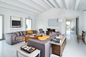 Fernseher, DVD-Player