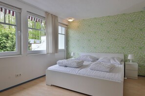 2 bedrooms