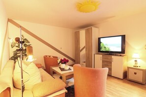 Living area - Diese Hübsche 2 Zimmer- Ferienwohnung mit Gartennutzung ist Ideal Geeignet für Junge und Jung Gebliebene Paare (Kühlungsborn)