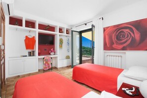 3 Schlafzimmer, Bügeleisen/Bügelbrett, WLAN, Bettwäsche