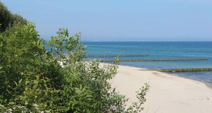 Familienfreundliches Ferienhaus im Ostseebad Nienhagen - Urlaub in Ruhiger Umgebung mit Platz für 6 Personen + Baby , Sauna und Kaminofen