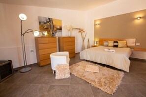 4 bedrooms, WiFi, bed sheets - Villa Colletta + Annex - villa near Scopello (Castellammare del Golfo)