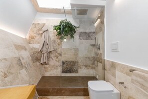 Hair dryer, towels - Modern Villa with Private Swimming Pool in Tuscany (Volterra)