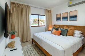 3 chambres, fer et planche à repasser, accès Internet, draps fournis