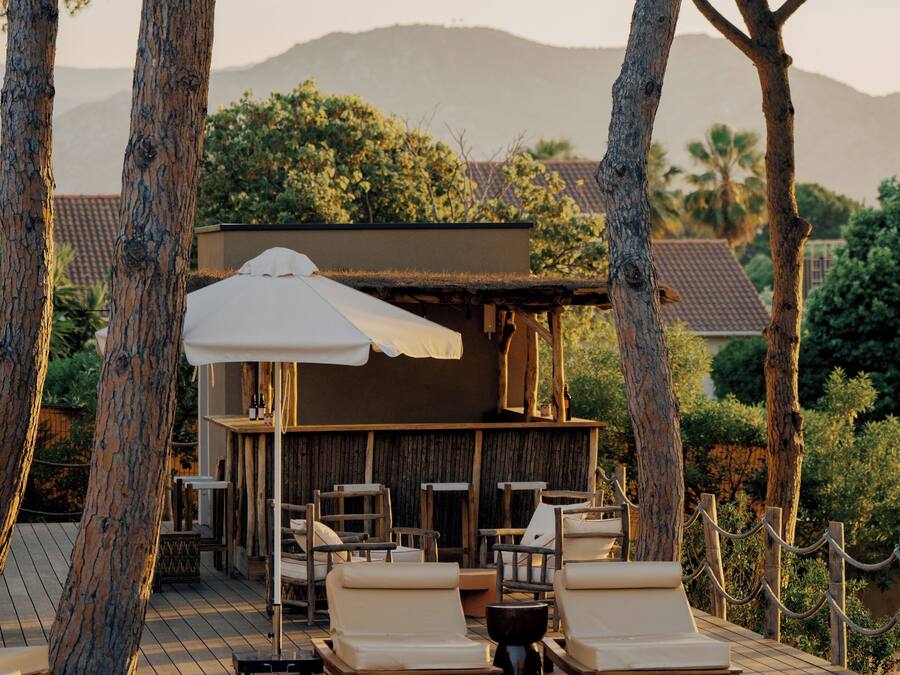 Outdoor pool, pool umbrellas