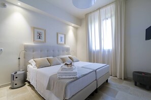 7 bedrooms, iron/ironing board, travel cot, WiFi