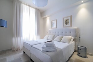 7 Schlafzimmer, Bügeleisen/Bügelbrett, Reisekinderbett, WLAN