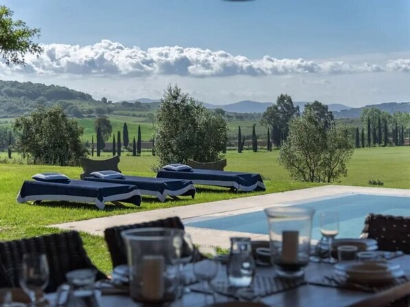 Outdoor dining - Villa Melissa - Stunning Tuscan Villa With Pool (Roccastrada)