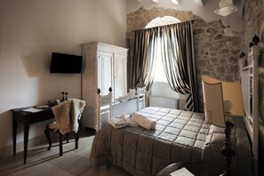 3 chambres, fer et planche Ă repasser, Wi-Fi, literie fournie