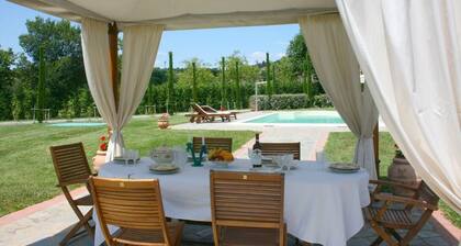 Villa Lucia - Tuscan villa with private pool