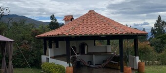 Finca Villa Claudia, Cabaña Ideal Para Familias, con Espacio de Juegos