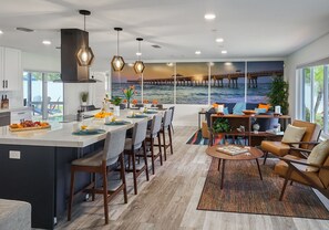 Dining - Ocean Waves Escape! An Upscale Poolside Retreat! (North Palm Beach)