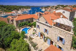Exterior - Villa Finka, Brac Island, Coastal Villa with Pool (Milna)