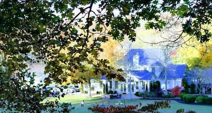Entire Guesthouse on Nashville Horse Farm Close to Downtown