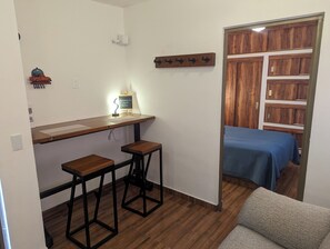 Appartamento Business | Area soggiorno | Smart TV 32 pollici con canali digitali, pavimenti riscaldati