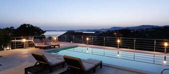Villa Draga - Split, Modern villa with private pool