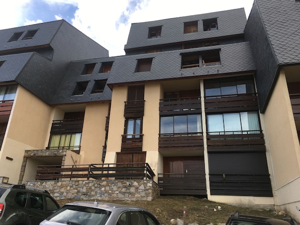 Exterior - Studio-cabine 6pers. vue Panoramique sur la Station (Les Angles)