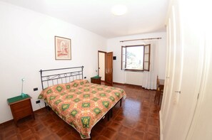4 bedrooms, iron/ironing board, WiFi, bed sheets - Villa Corvo Vaniglia (Lucca)