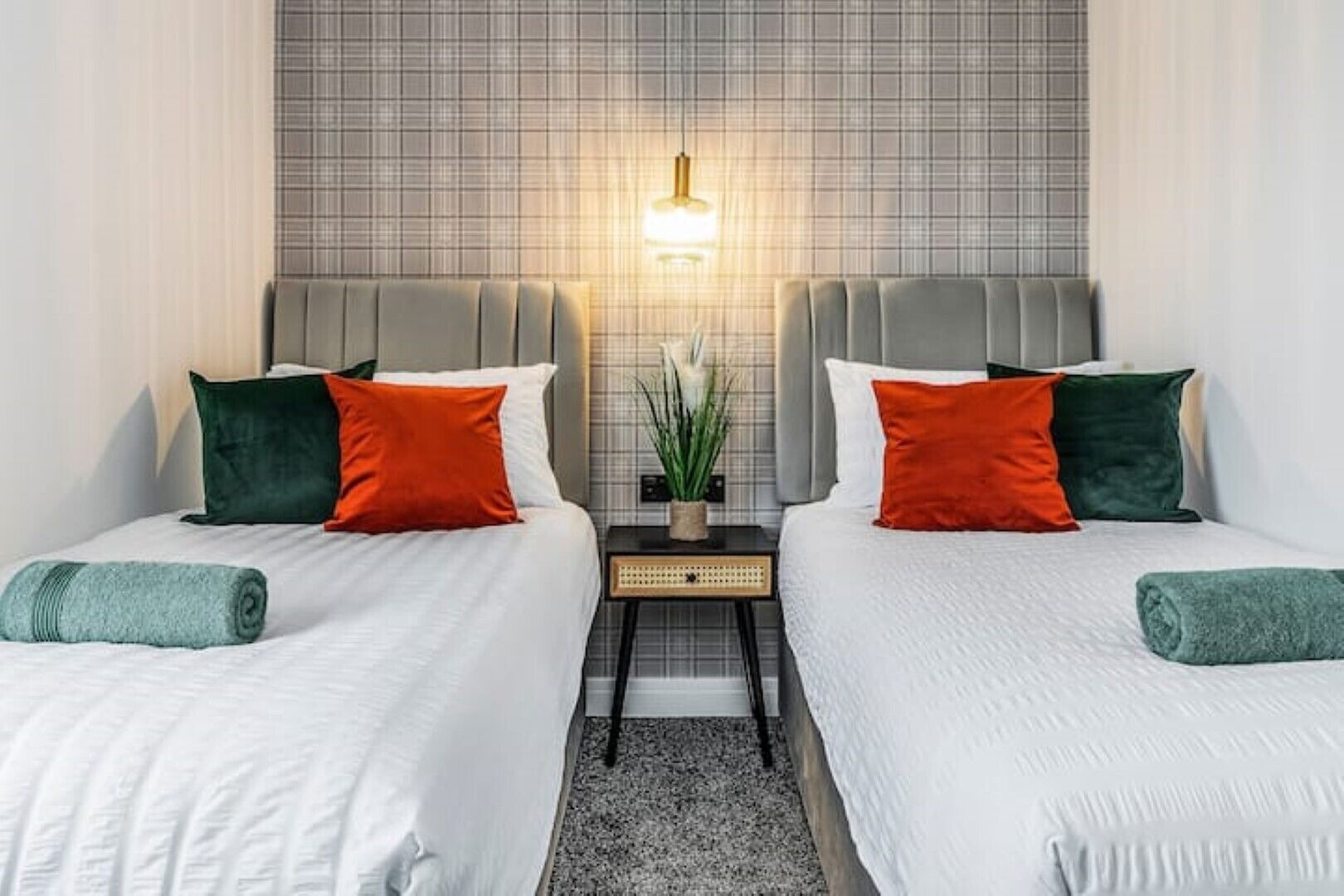 2 dormitorios, escritorio, tabla de planchar con plancha y wifi gratis