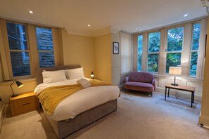 Basic Apartment - Stunning & Modern 2BD Flat - Manchester! (Salford)