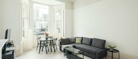 Apartment | Living area