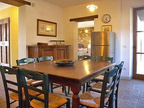 Dining - Villa Benita - Private country villa with pool in Umbria (Castiglione del Lago)