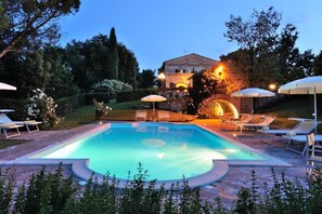 Pool - Villa Baci - Large private property with two pools (Mondavio)