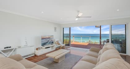 9 Dickinson Avenue-Absolute beachfront!