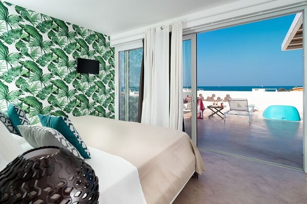 8 chambres, fer et planche à repasser, lit de bébé portatif, Wi-Fi