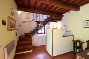 Interior - Casina Sant'antonio - Little house with private pool (Castel Focognano)