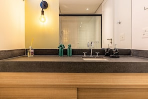 Apartment | Bathroom