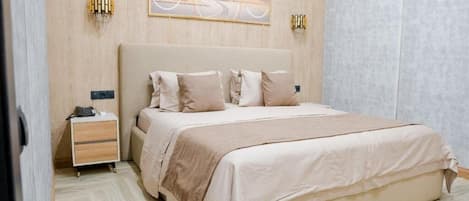 Chambre économique double | Coffre-fort, bureau, espace de travail pour ordinateurs portables