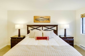 2 slaapkamers, een strijkplank/strijkijzer, internet, beddengoed