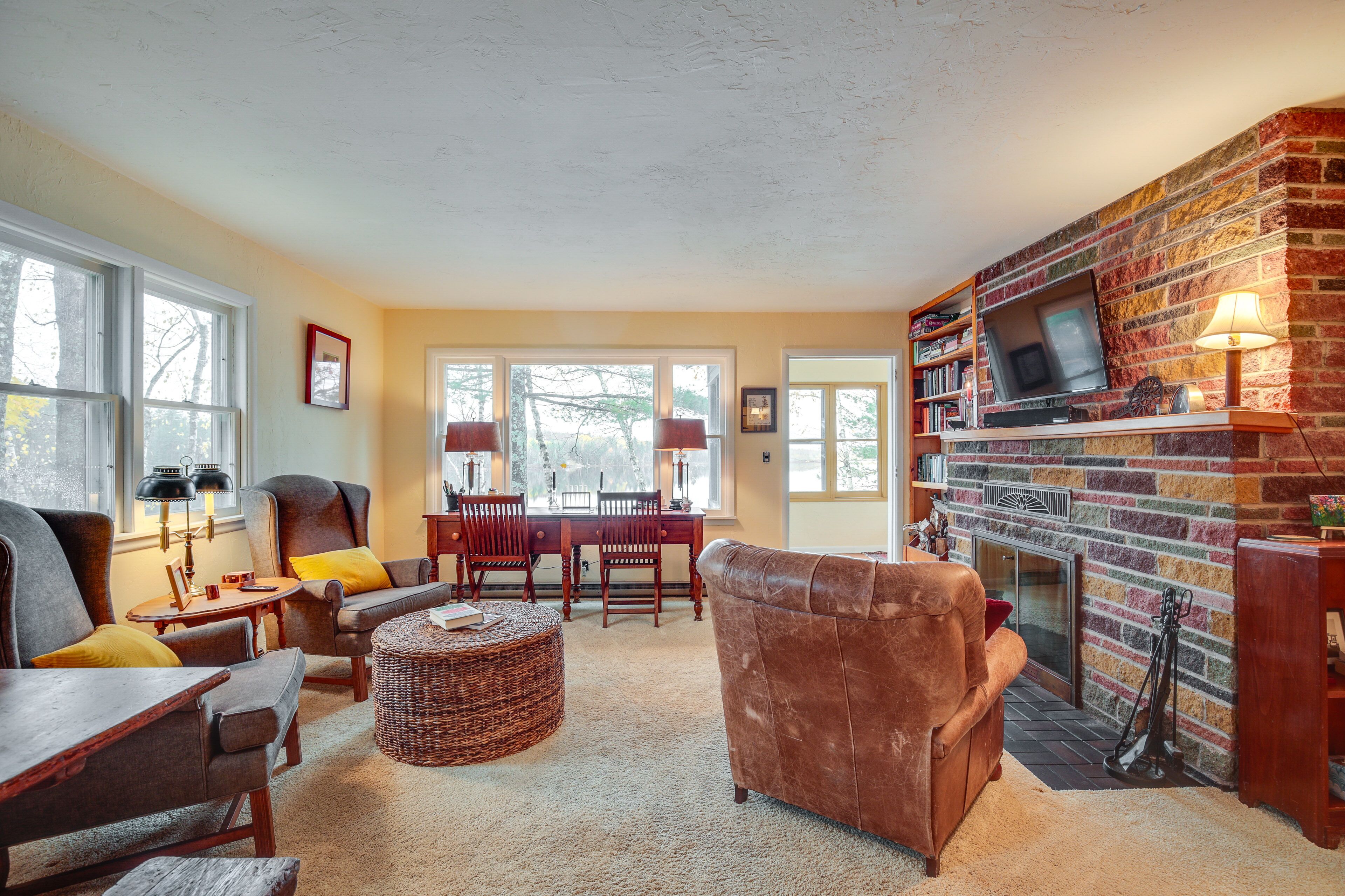 Mercer Cottage on Crystal Lake w/ Private Dock!