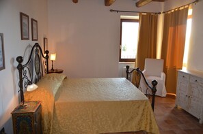 6 bedrooms, WiFi, bed sheets - Villa Bocciolo - Private villa with pool (Loro Piceno)
