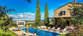 Villa Genziana - Private Tuscan villa with pool