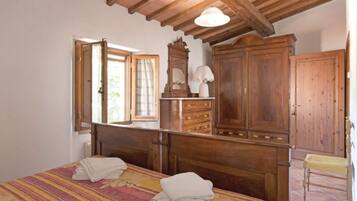 5 Schlafzimmer, BĂŒgeleisen/BĂŒgelbrett, Reisekinderbett, WLAN