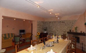 Dining - Villa Cicala - Private villa with pool in Tuscany (Vicchio)