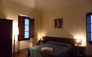 8 bedrooms, iron/ironing board, WiFi, bed sheets - Villa Cicala - Private villa with pool in Tuscany (Vicchio)