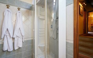 Hair dryer, towels - Villa Violante - Private villa with pool in Tuscany (Dicomano)