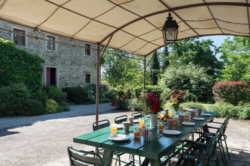 Villa Simone - Private Tuscan villa with pool