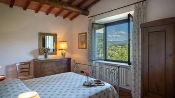 7 camere, ferro/asse da stiro, Wi-Fi, lenzuola