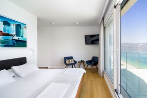 4 室のベッドルーム、アイロン / アイロン台、WiFi、ベッドシーツ
