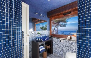 Hair dryer, towels - Villa Costanza, seafront house with pool (Massa Lubrense)