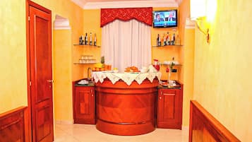 Café da manhã continental grátis todos os dias