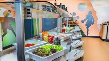 Daily buffet breakfast (GEL 50 per person)