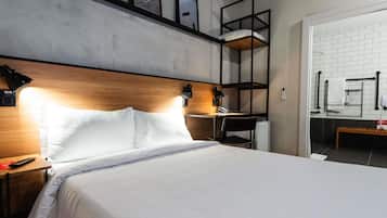 Quarto standard, 1 cama de casal, acessível (Accessible) | Cofres nos quartos, quartos à prova de som, Wi-Fi de cortesia