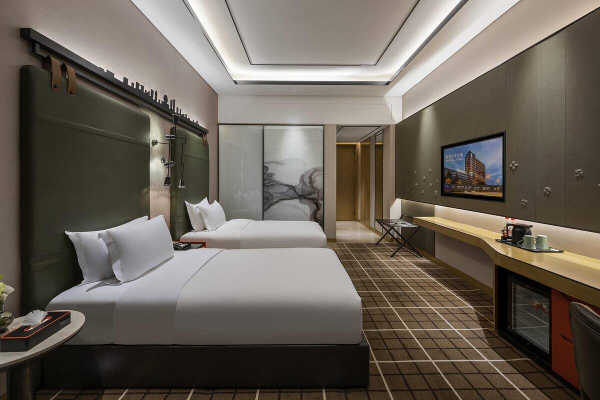 Superior Room, 2 Twin Beds | Down comforters, memory foam beds, desk, laptop workspace